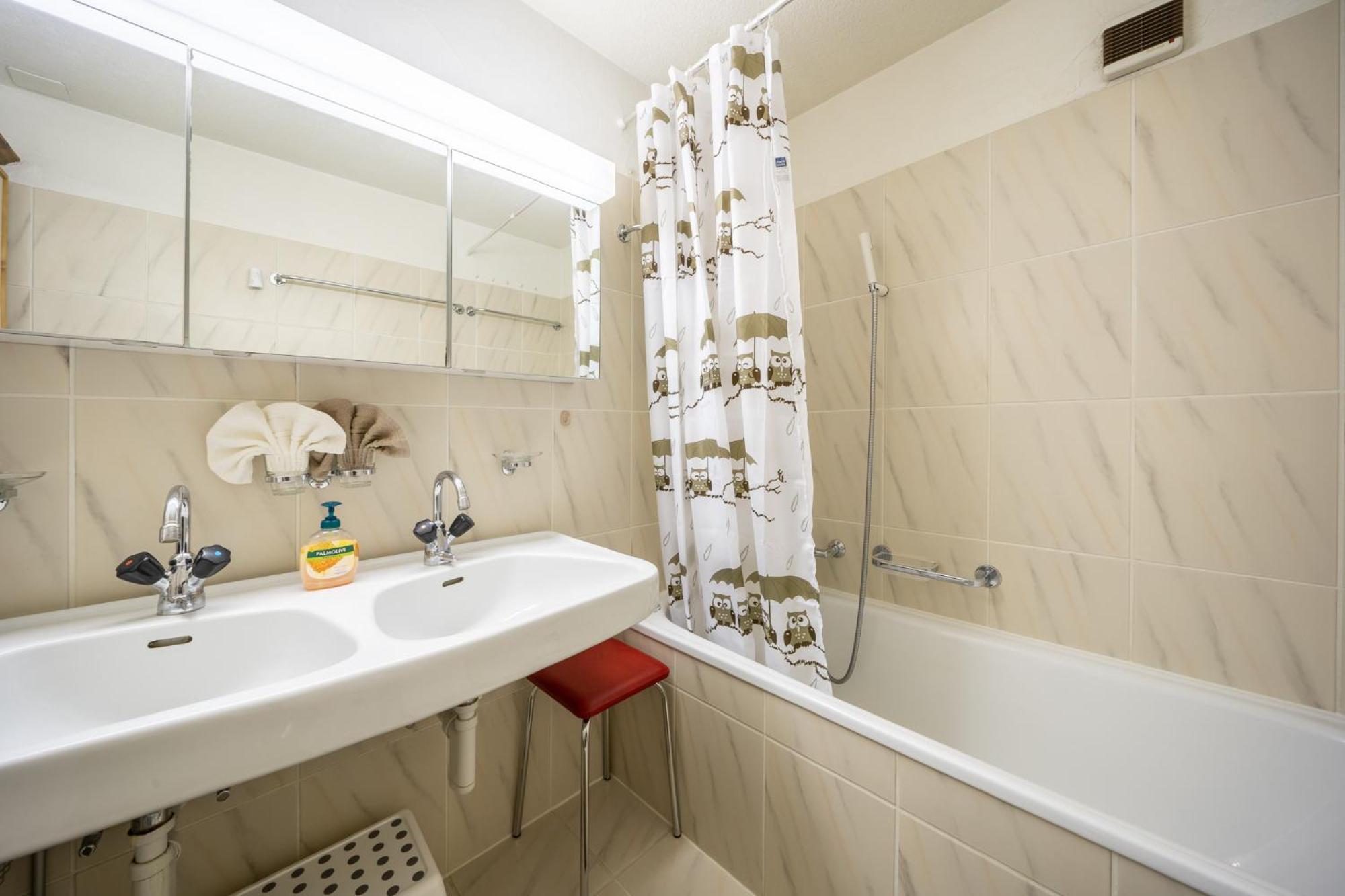 Chasa Plazza Gronda Apartamento Lavin Exterior foto