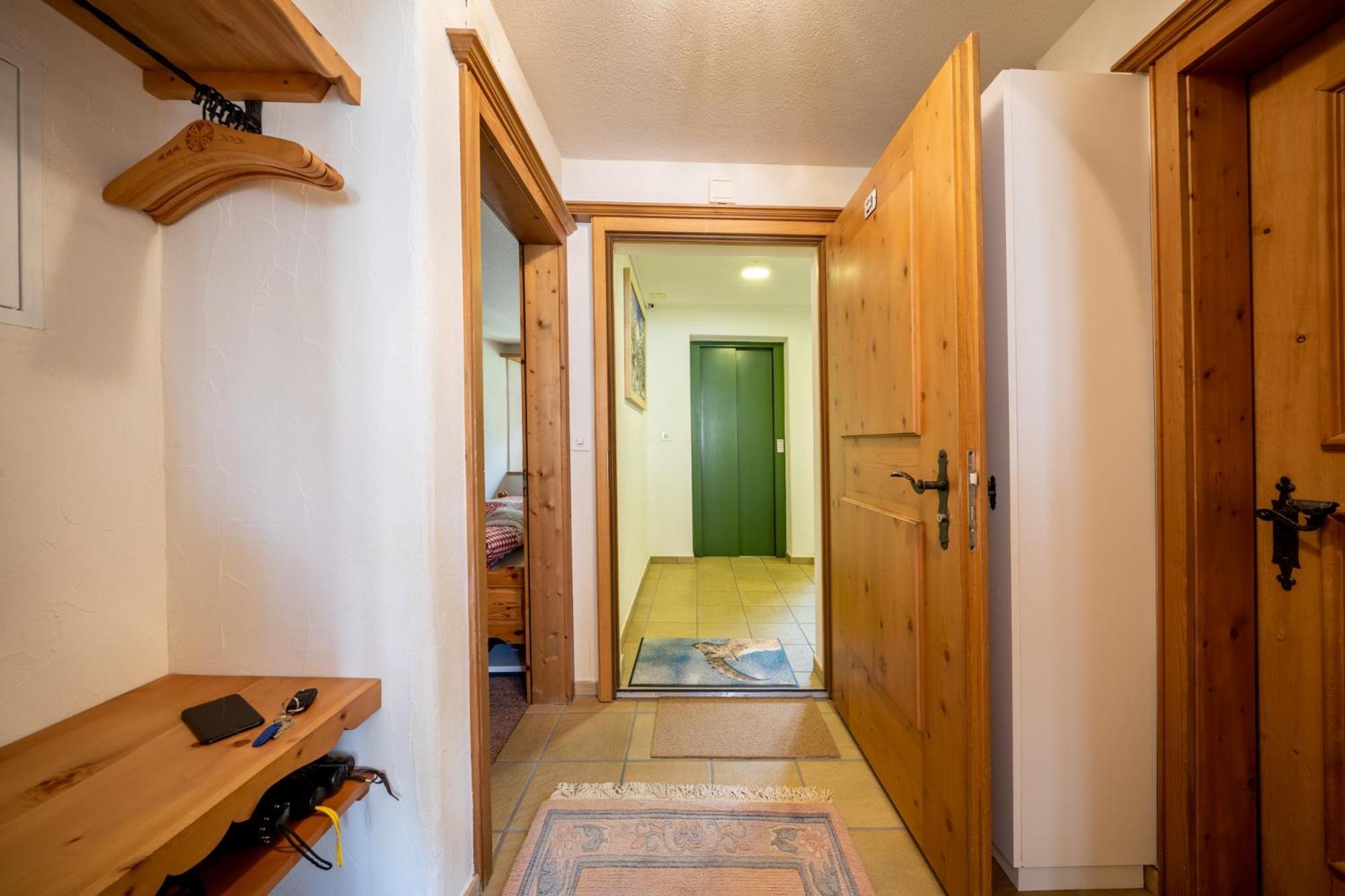 Chasa Plazza Gronda Apartamento Lavin Exterior foto