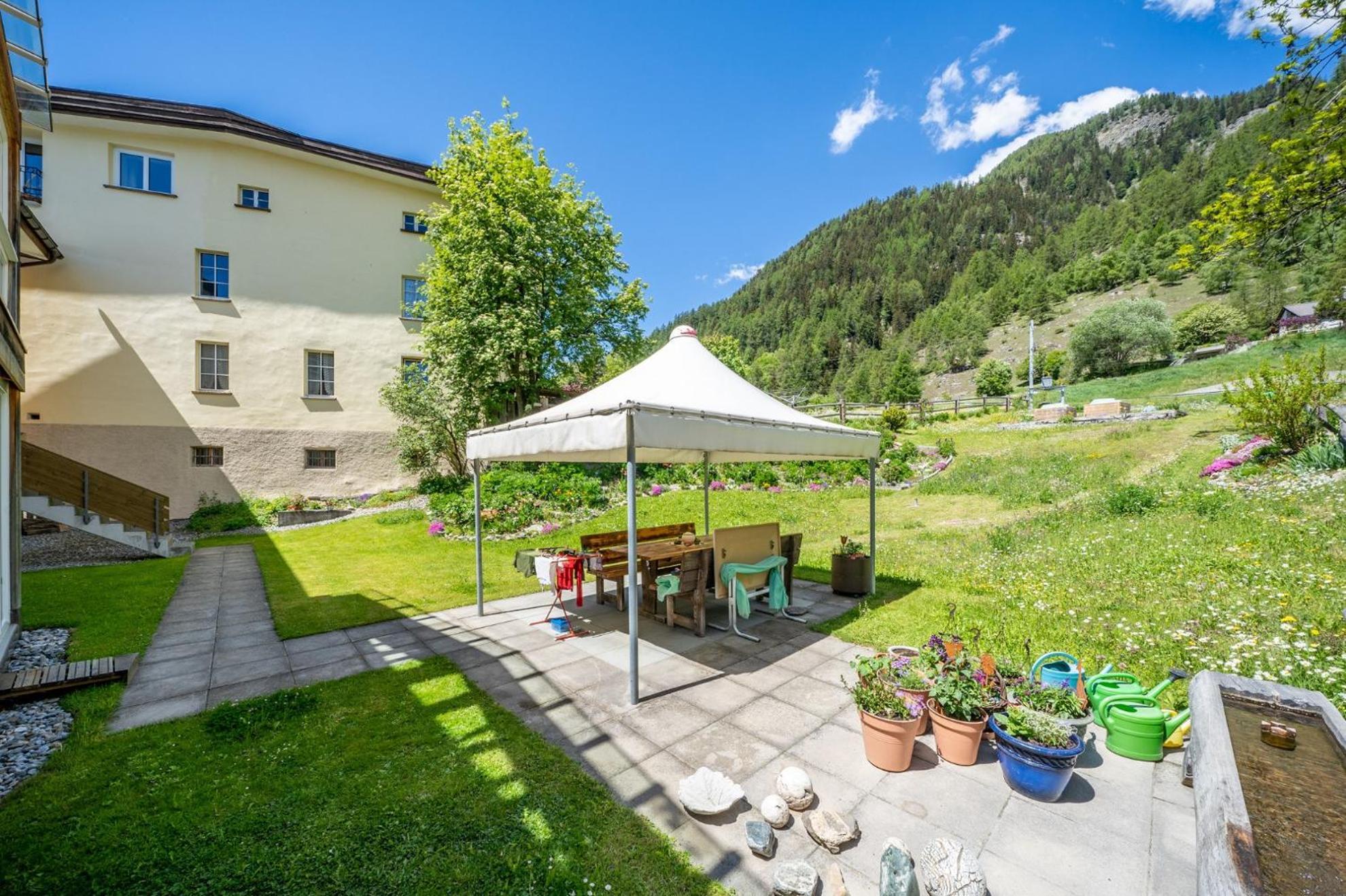 Chasa Plazza Gronda Apartamento Lavin Exterior foto